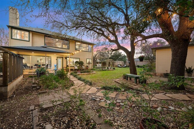Primary Photo - 7501 Vail Valley Dr