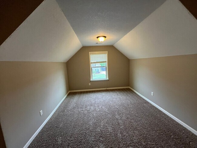 Building Photo - Located in Wrenwood Subdivision!!