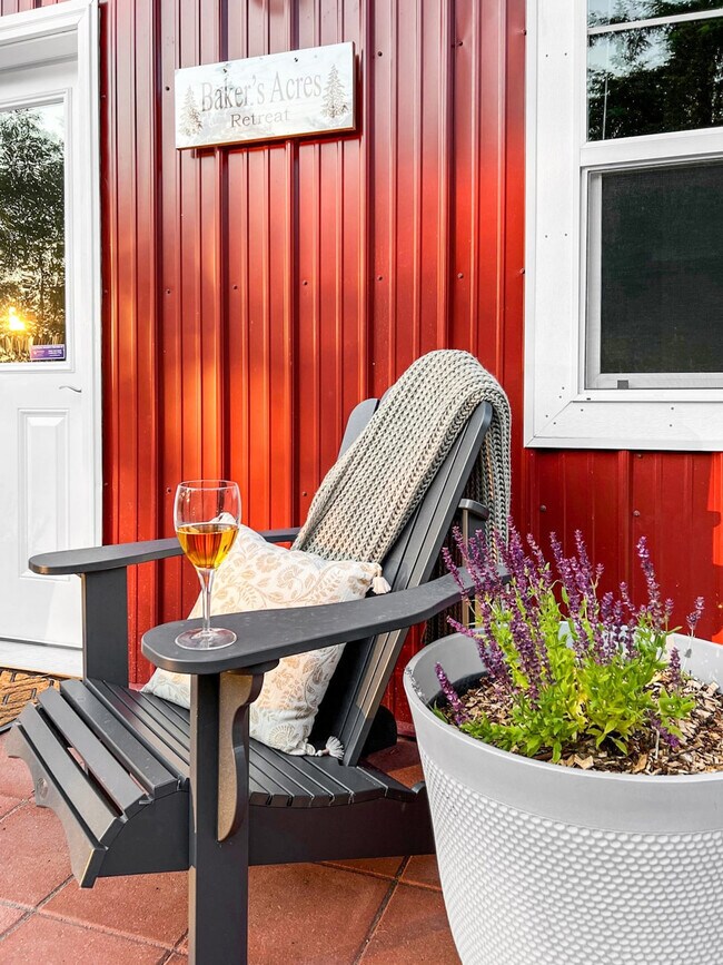 Building Photo - 3355 Saratoga Rd