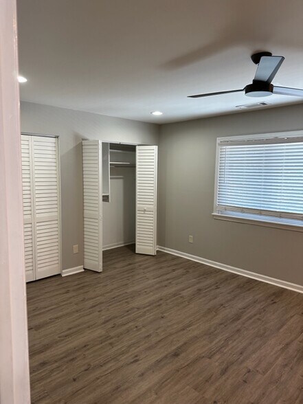 Building Photo - 614 Bay Tree Ct