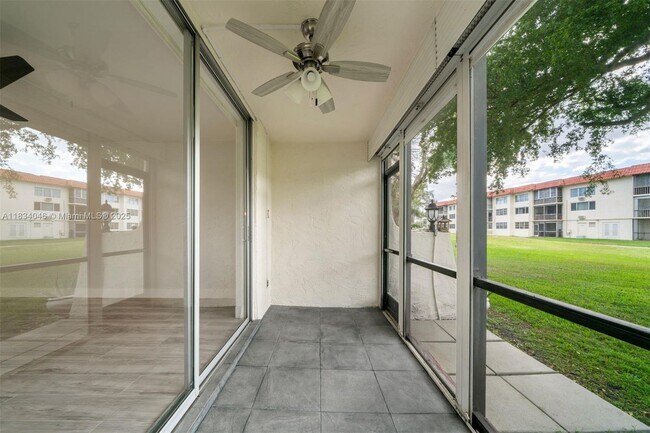 Building Photo - 8901 S Hollybrook Blvd