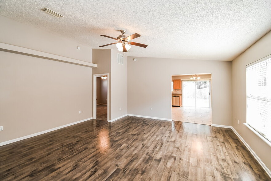 Building Photo - 7774 Mordecai Ct