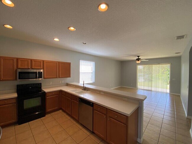 Building Photo - 9918 Autumn Creek Ln