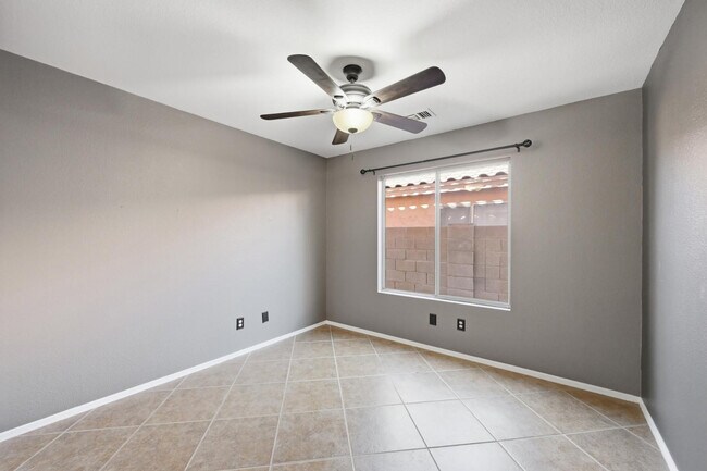 Building Photo - 3165 E Desert Ln
