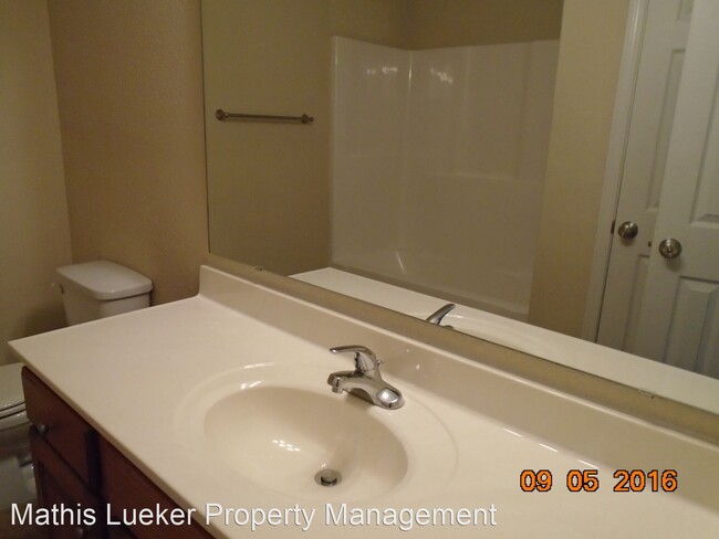 Building Photo - 3 br, 2.5 bath House - 2017 Quail Run