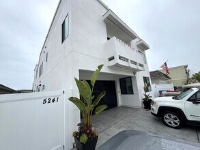 Building Photo - Luxury Coastal Living – Brand New Custom H...