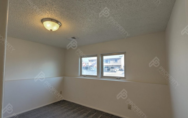 Building Photo - Single Family Home in Rifle for Rent