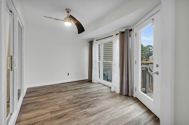 Building Photo - 7212 Windward Dr