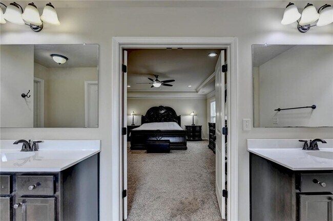 Building Photo - 2205 Copperfield Dr