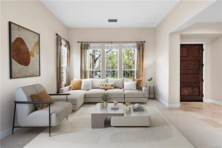 Primary Photo - 22 Artisan St