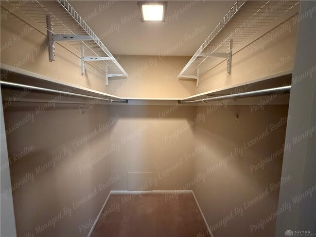 Building Photo - 4418-4420 Edelweiss Dr