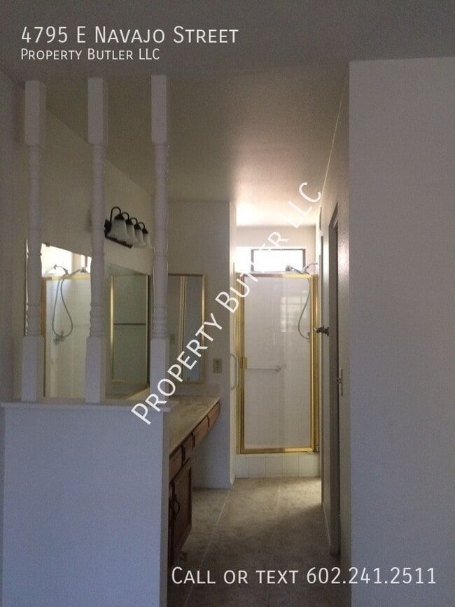 Building Photo - 4795 E Navajo St