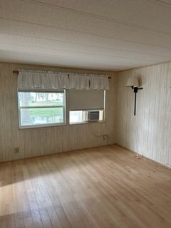 Building Photo - 2 Bedroom, 2 Bathroom Home on Pond for Rent!