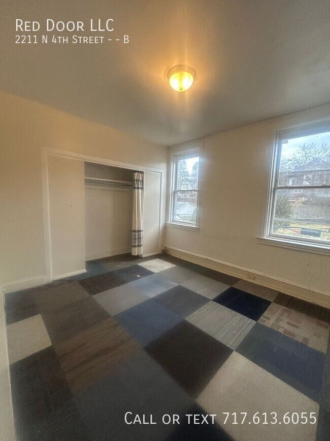 Building Photo - 2211 N 4th St