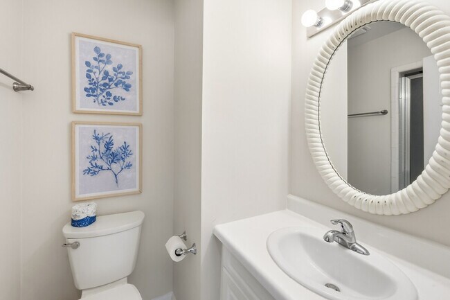 Building Photo - 162 Pioneer Loop