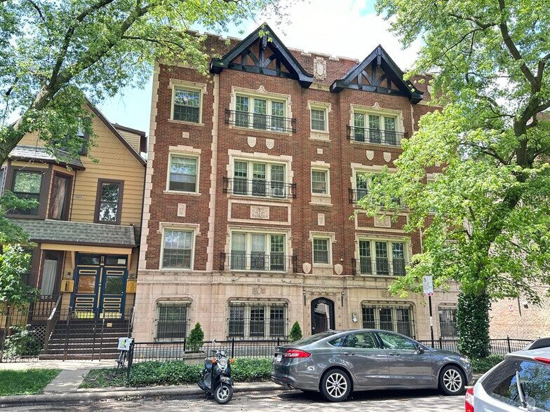 Primary Photo - 2536 N Sawyer Ave