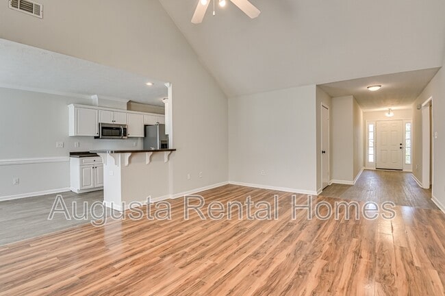 Building Photo - 409 Urial Dr