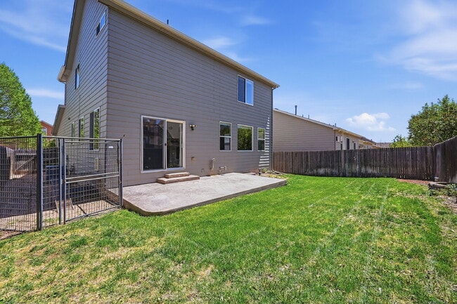 Building Photo - $2,640.95 with $300 off the first month's rent, 4 Beds - 3.5 Bath, Single Family Home in Colorado...