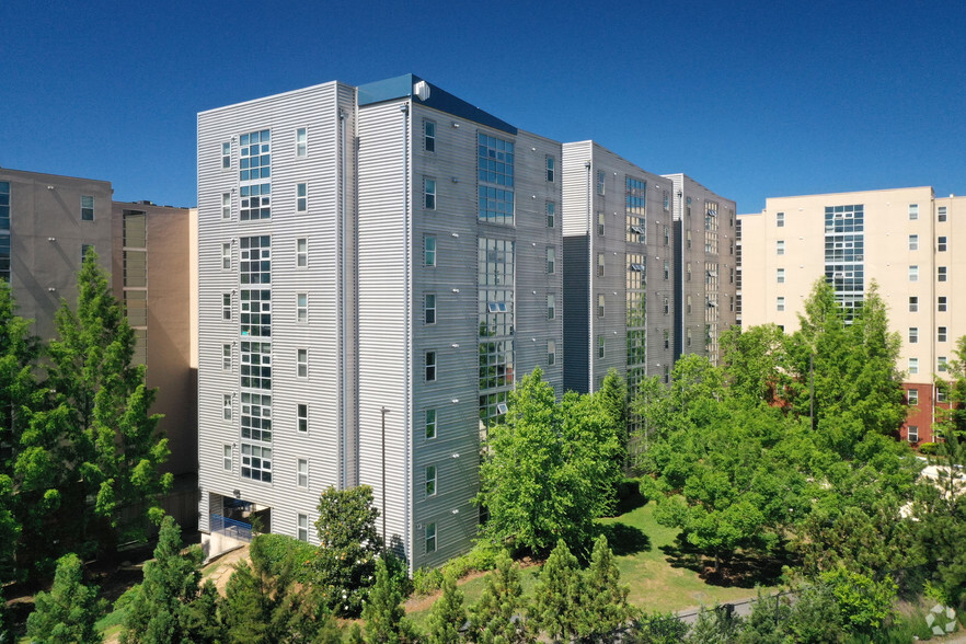 Primary Photo - Westmar Student Lofts