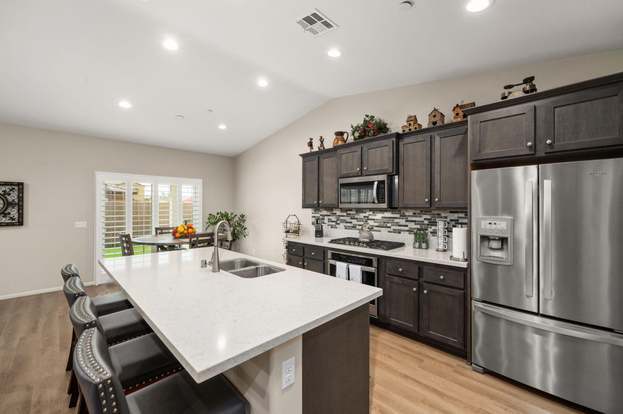 Building Photo - 83393 Iron Horse Rd