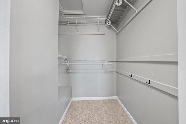 Building Photo - 46966 Courtyard Sq