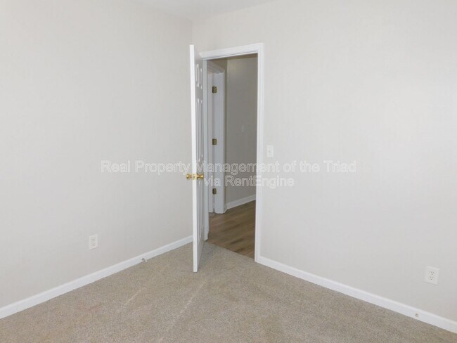 Building Photo - 3211 North O.Henry Boulevard