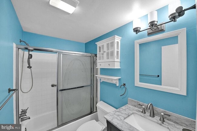Building Photo - 13257 Wonderland Way