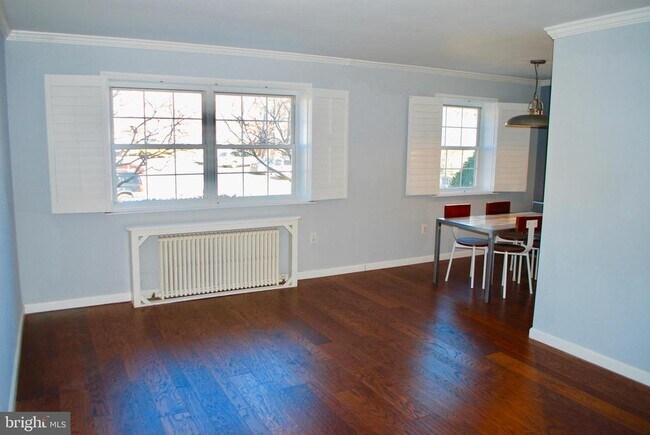 Building Photo - 5310 8th Rd S