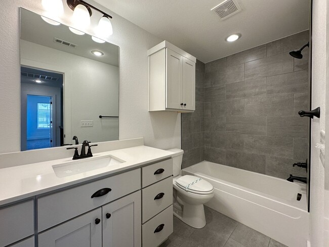 Building Photo - 2196 N Woodlark Ln