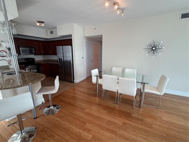 Building Photo - 7275 SW 89th St