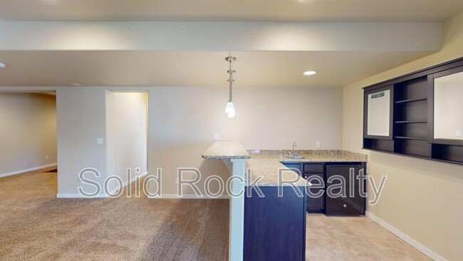 Building Photo - 1097 Antrim Loop
