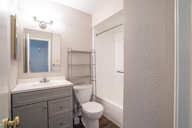 Building Photo - 2911 Forest Creek Dr