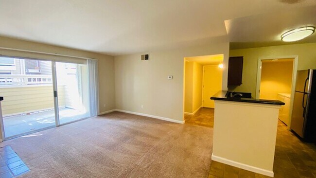 Building Photo - Spacious Lower Level, 2BD/2BA Condo Unit, ...