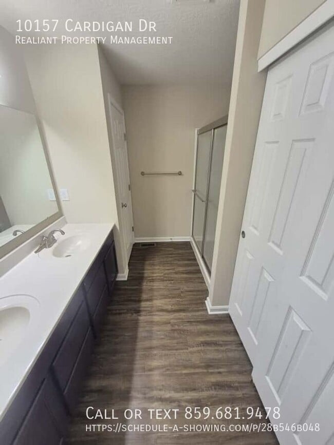 Building Photo - 10157 Cardigan Dr