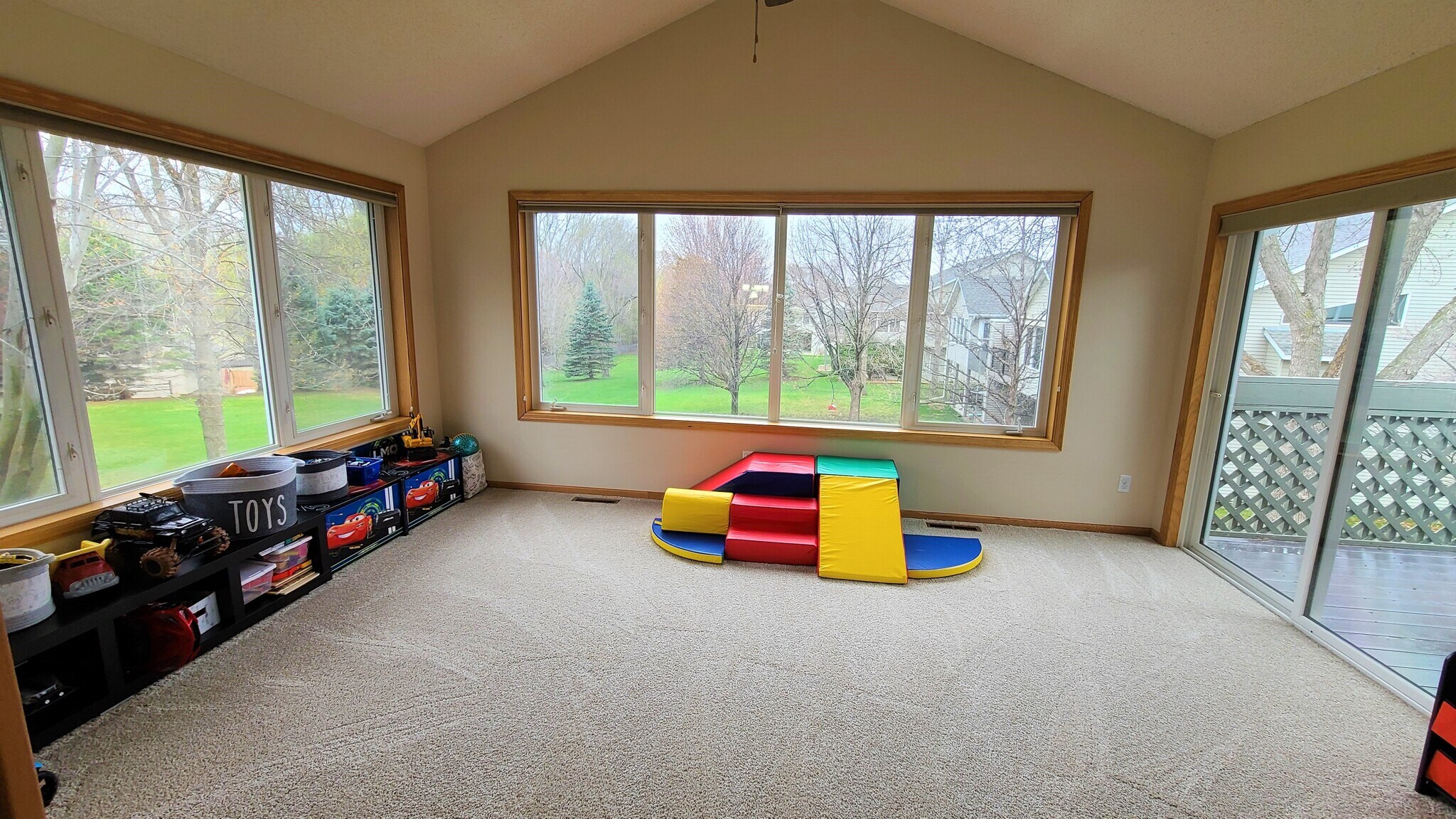sunroom upstairs - 1480 Violet Ln