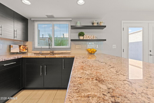 Building Photo - 6909 E Osborn Rd