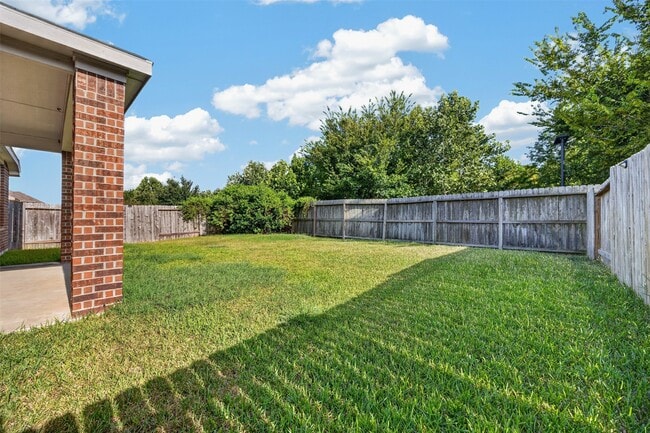 Building Photo - 16131 Sommerall Creek Ln