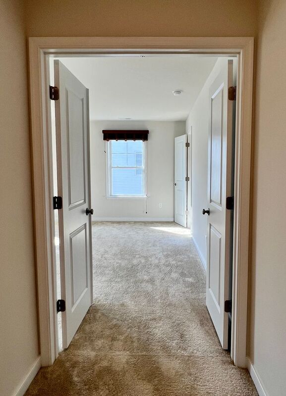 Building Photo - 8180 Lyman Ct