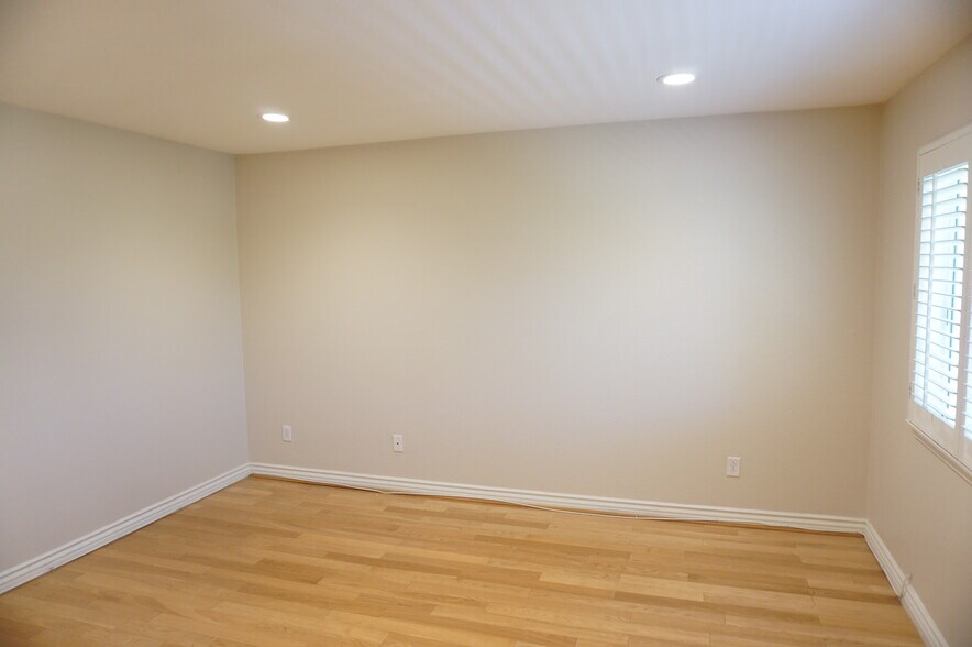 Building Photo - 12251 Turtle Ridge Pl