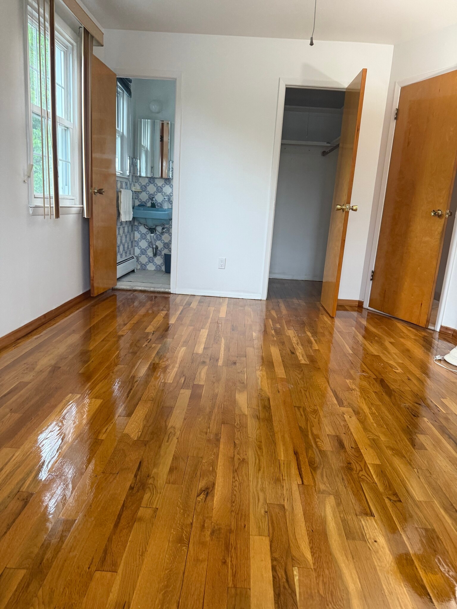 2nd fl bedroom - 21260 16th Ave