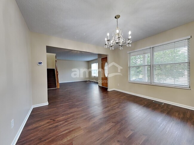 Building Photo - 3455 Lakebrook Ct