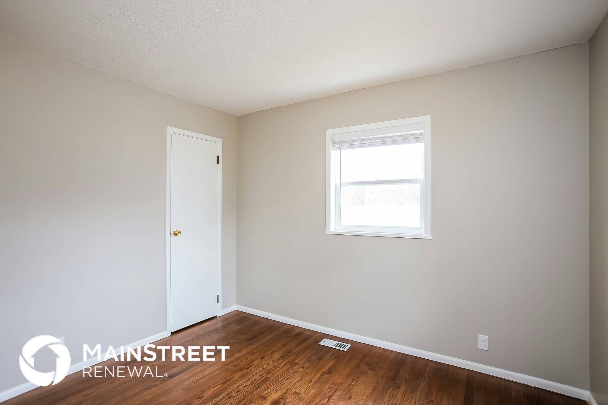 Building Photo - 1511 N Seminole Dr