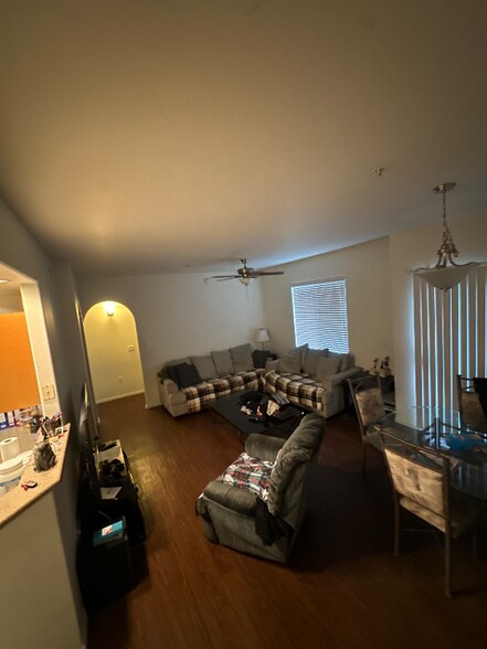 Building Photo - 7353 E University Dr