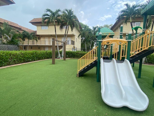 Building Photo - 8650 SW 109th Ave