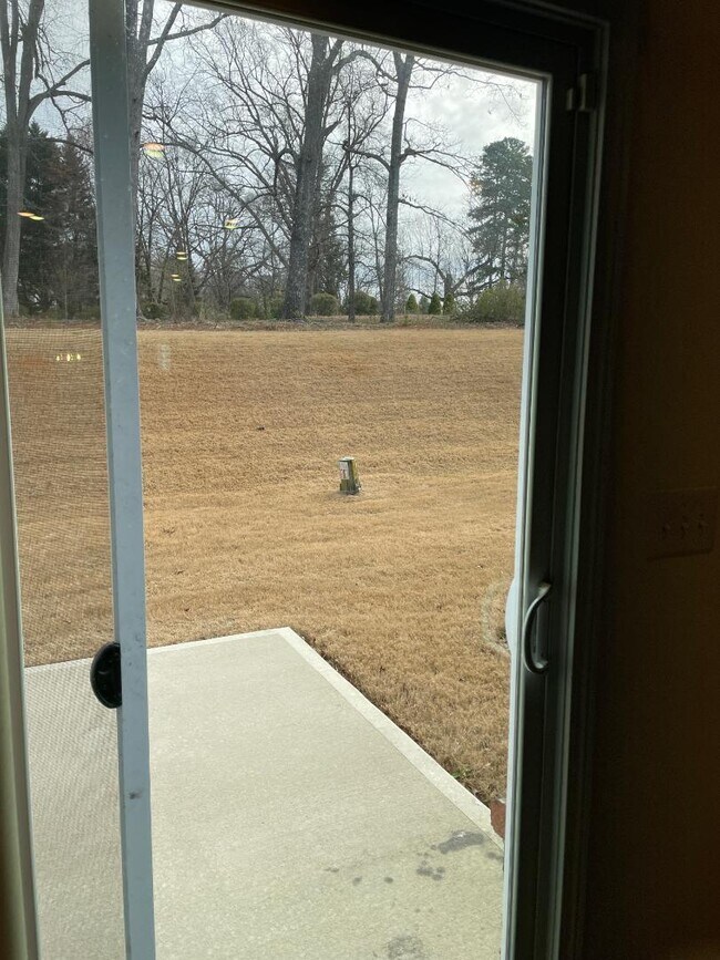 Building Photo - 118 Quinn Rd