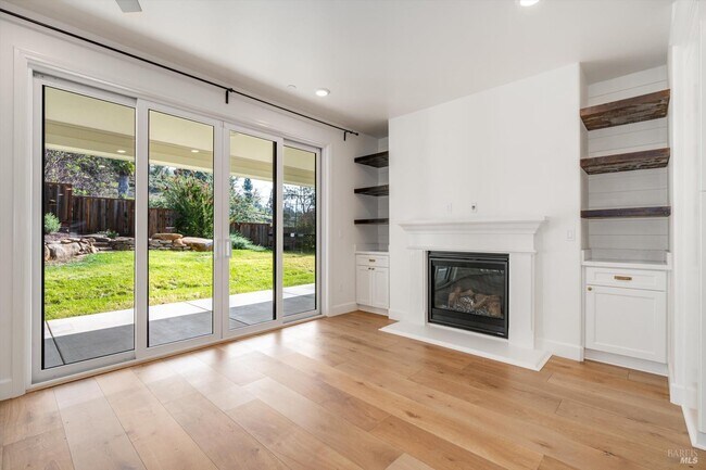 Building Photo - 1980 Bent Tree Pl