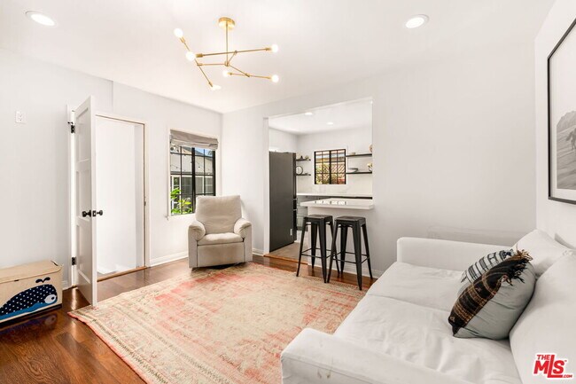 Building Photo - 13324 Zanja St