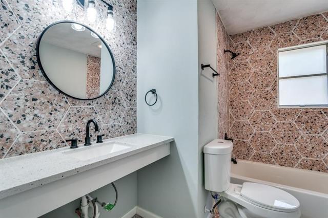 Building Photo - 4555 Sandra Lynn Dr