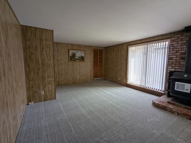 Building Photo - 3 Bedroom 3 Bath home in Los Osos