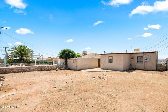 Building Photo - 3125 Van Buren Ave